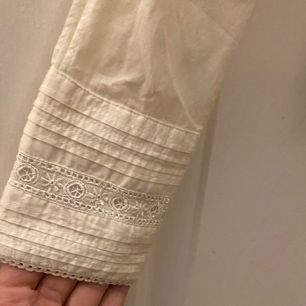 Ivory Embroidered button down top - Picture 5 of 10